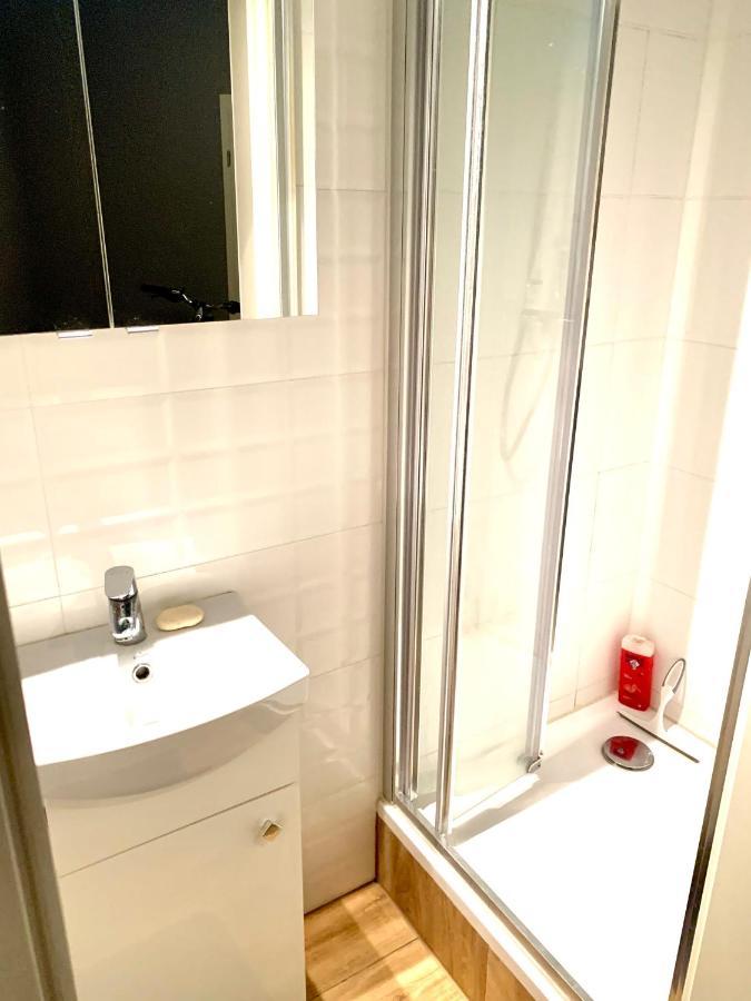 1 Bedroom Lux Apartment Center Vincent Breslavia Esterno foto